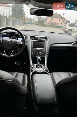 Седан Ford Fusion 2014 в Бродах