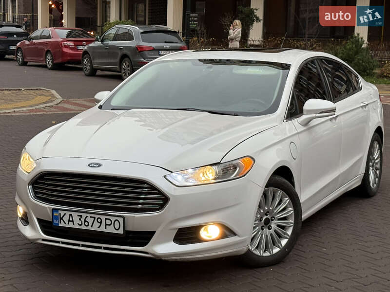 Седан Ford Fusion 2015 в Киеве фото 2 Седан Ford Fusion 2015 в Киеве