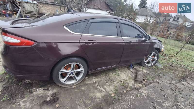 Седан Ford Fusion 2013 в Киеве фото 4 Седан Ford Fusion 2013 в Киеве