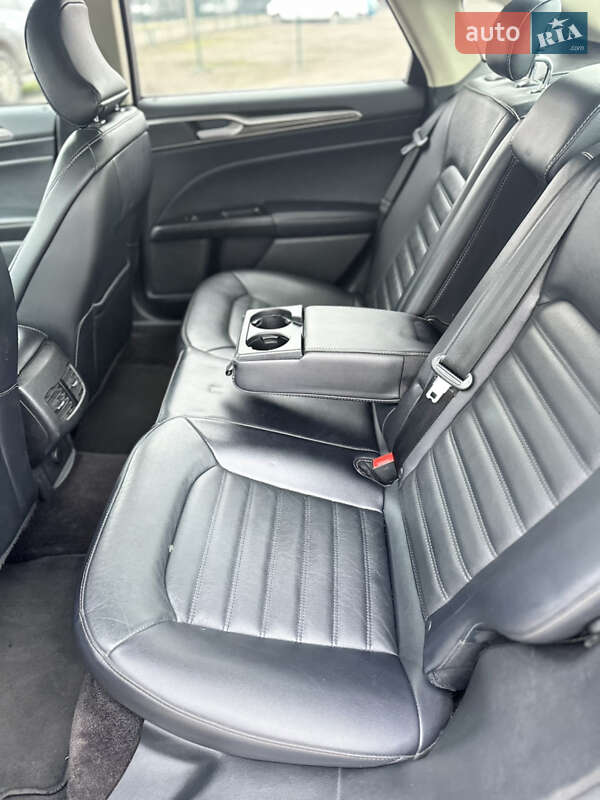Седан Ford Fusion 2016 в Киеве фото 15 Седан Ford Fusion 2016 в Киеве