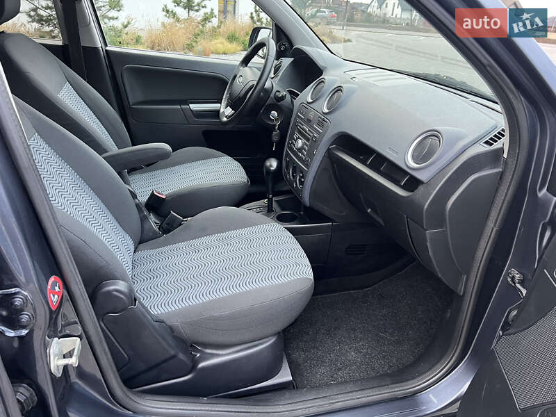 Хэтчбек Ford Fusion 2009 в Луцке