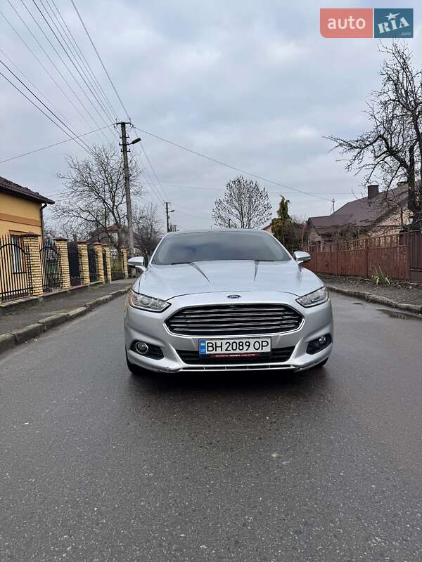 Седан Ford Fusion 2014 в Чернигове