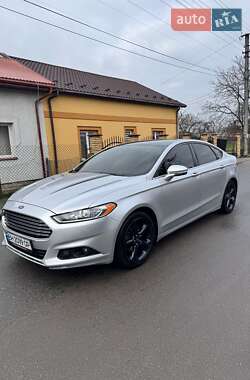 Седан Ford Fusion 2014 в Чернигове