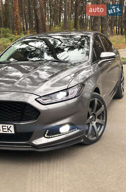 Седан Ford Fusion 2013 в Сумах