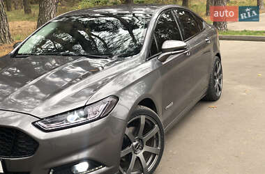 Седан Ford Fusion 2013 в Сумах