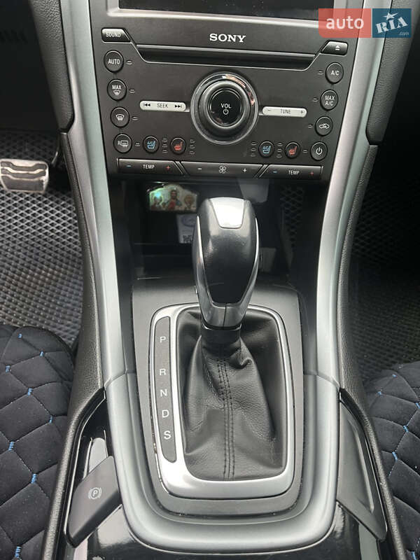 Седан Ford Fusion 2015 в Житомире