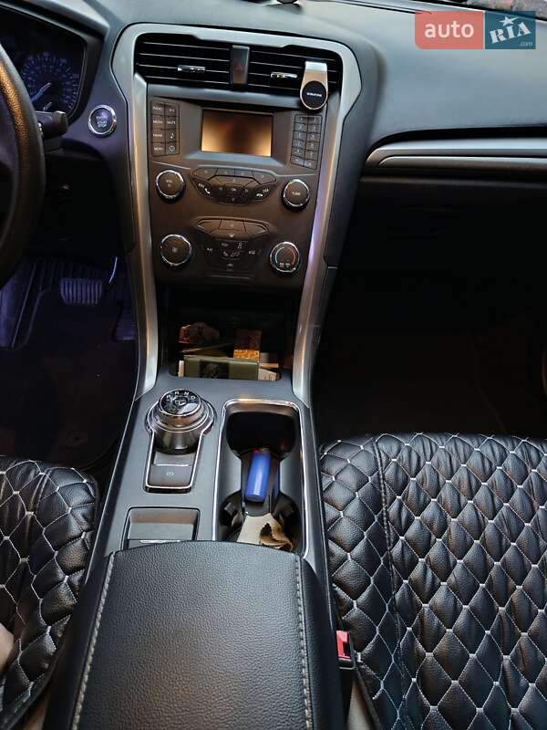 Седан Ford Fusion 2019 в Киеве фото 19 Седан Ford Fusion 2019 в Киеве