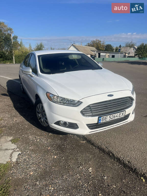 Седан Ford Fusion 2013 в Николаеве