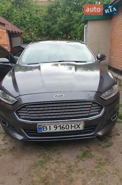 Седан Ford Fusion 2015 в Полтаві