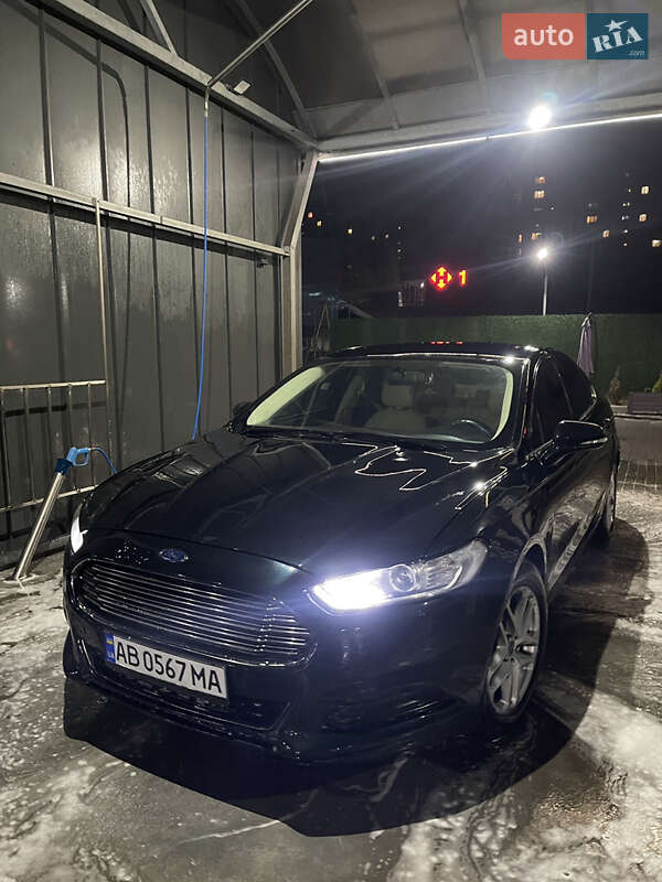 Седан Ford Fusion 2014 в Киеве фото 2 Седан Ford Fusion 2014 в Киеве
