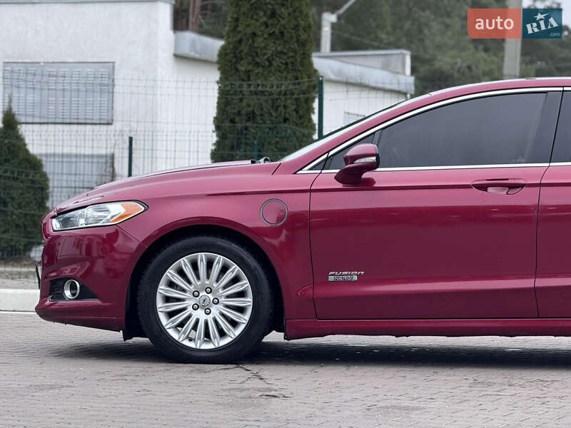 Седан Ford Fusion 2014 в Киеве фото 9 Седан Ford Fusion 2014 в Киеве
