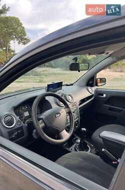 Хэтчбек Ford Fusion 2005 в Харькове