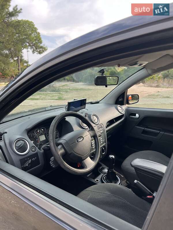 Хэтчбек Ford Fusion 2005 в Харькове фото 3 Хэтчбек Ford Fusion 2005 в Харькове