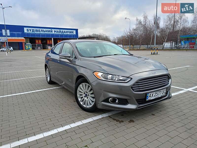 Седан Ford Fusion 2014 в Сумах