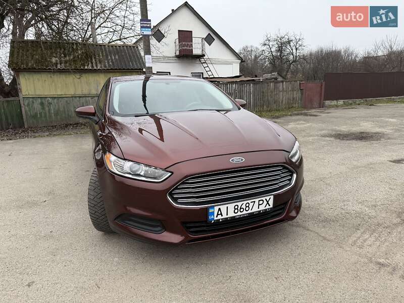 Седан Ford Fusion 2015 в Радомышле