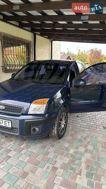 Хэтчбек Ford Fusion 2011 в Синельниково фото 4 Хэтчбек Ford Fusion 2011 в Синельниково