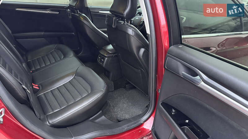 Седан Ford Fusion 2015 в Тернополе