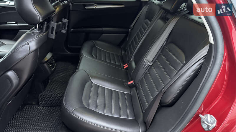 Седан Ford Fusion 2015 в Тернополе