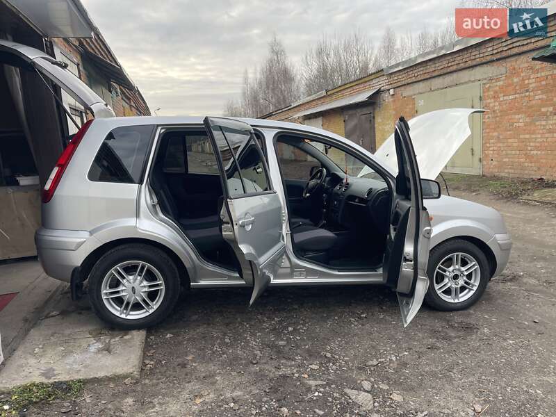 Хэтчбек Ford Fusion 2010 в Нежине фото 2 Хэтчбек Ford Fusion 2010 в Нежине