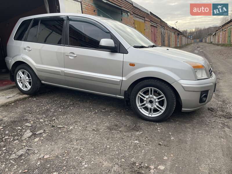 Хэтчбек Ford Fusion 2010 в Нежине фото 9 Хэтчбек Ford Fusion 2010 в Нежине