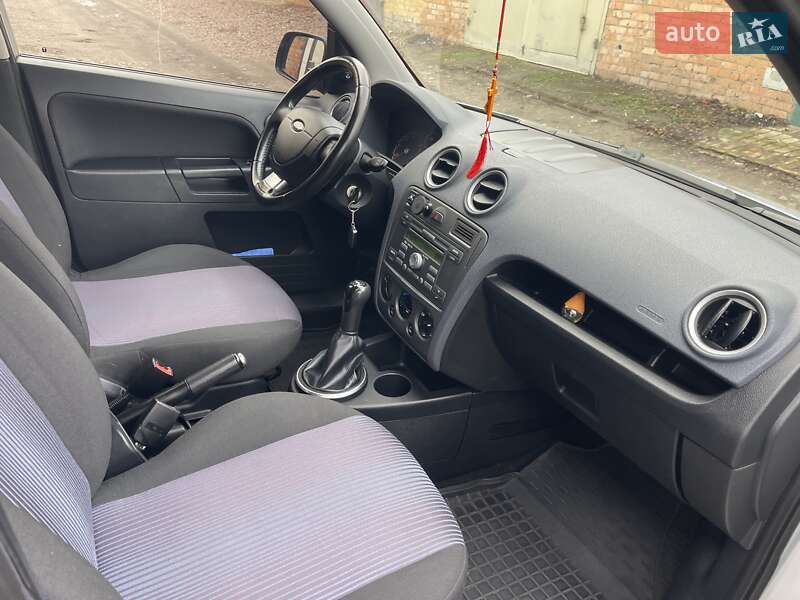 Хэтчбек Ford Fusion 2010 в Нежине фото 14 Хэтчбек Ford Fusion 2010 в Нежине