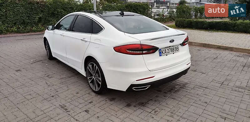 Седан Ford Fusion 2018 в Киеве фото 4 Седан Ford Fusion 2018 в Киеве