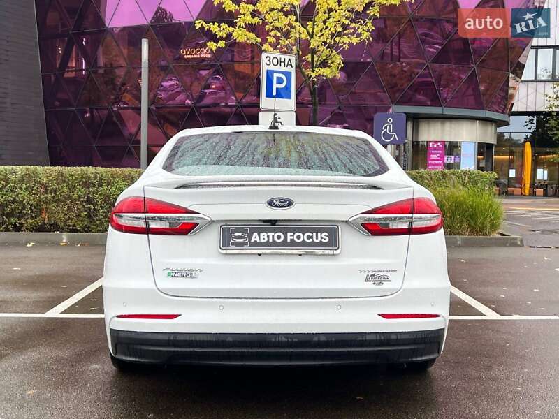 Седан Ford Fusion 2019 в Киеве