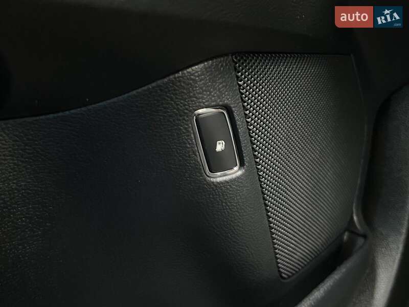 Седан Ford Fusion 2019 в Киеве