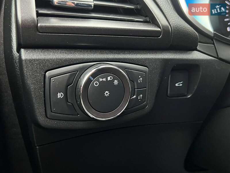 Седан Ford Fusion 2019 в Киеве