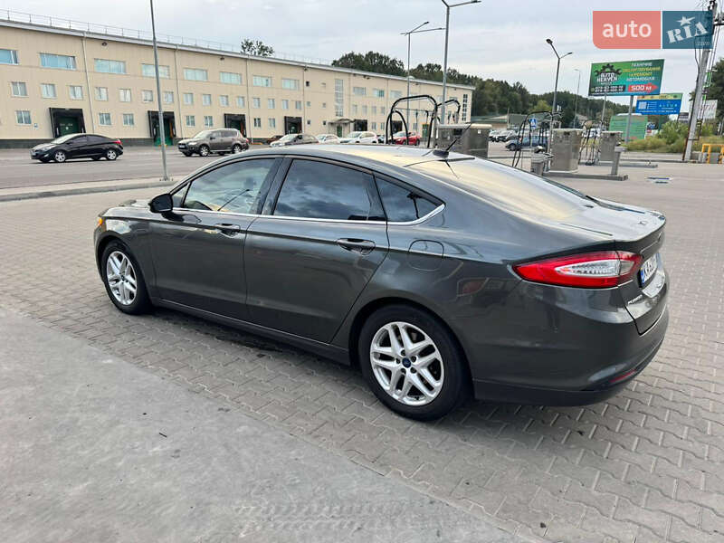 Седан Ford Fusion 2015 в Киеве фото 4 Седан Ford Fusion 2015 в Киеве