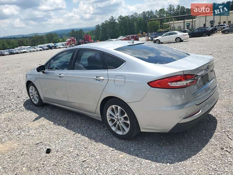 Седан Ford Fusion 2020 в Черновцах