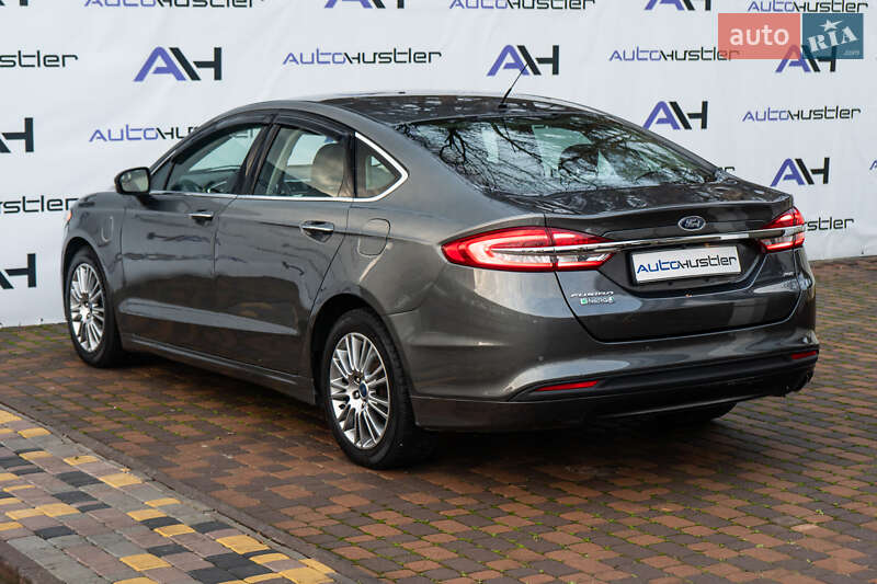 Седан Ford Fusion 2018 в Киеве фото 15 Седан Ford Fusion 2018 в Киеве