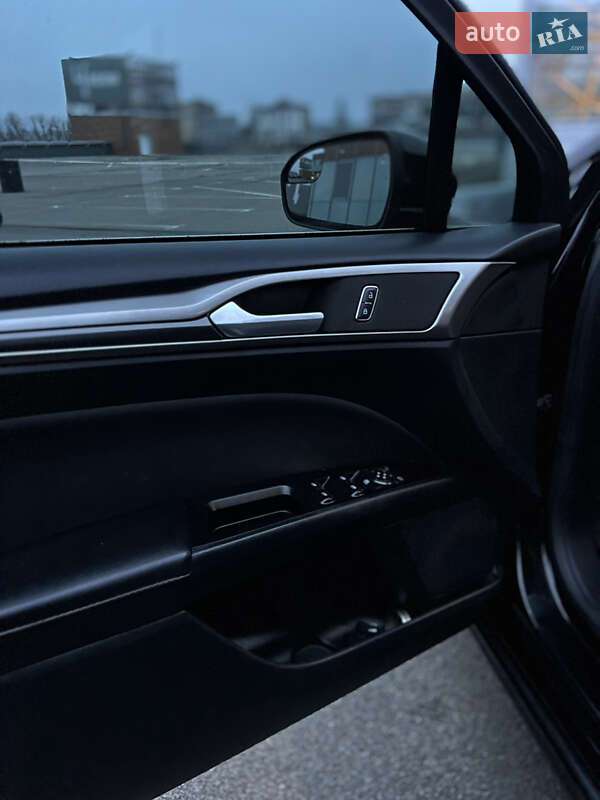 Седан Ford Fusion 2016 в Киеве