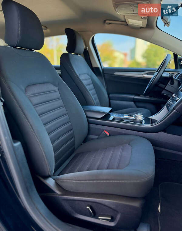 Седан Ford Fusion 2016 в Днепре