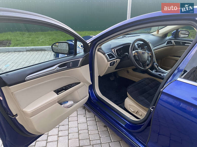 Седан Ford Fusion 2015 в Одессе