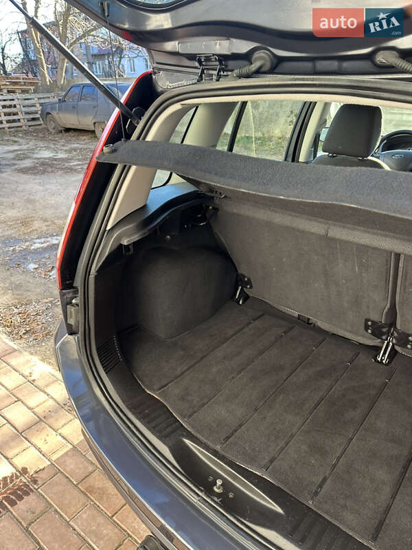 Хэтчбек Ford Fusion 2007 в Хороле