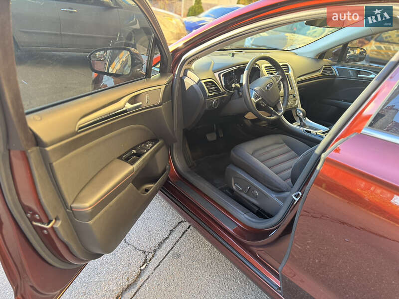 Седан Ford Fusion 2015 в Киеве фото 12 Седан Ford Fusion 2015 в Киеве