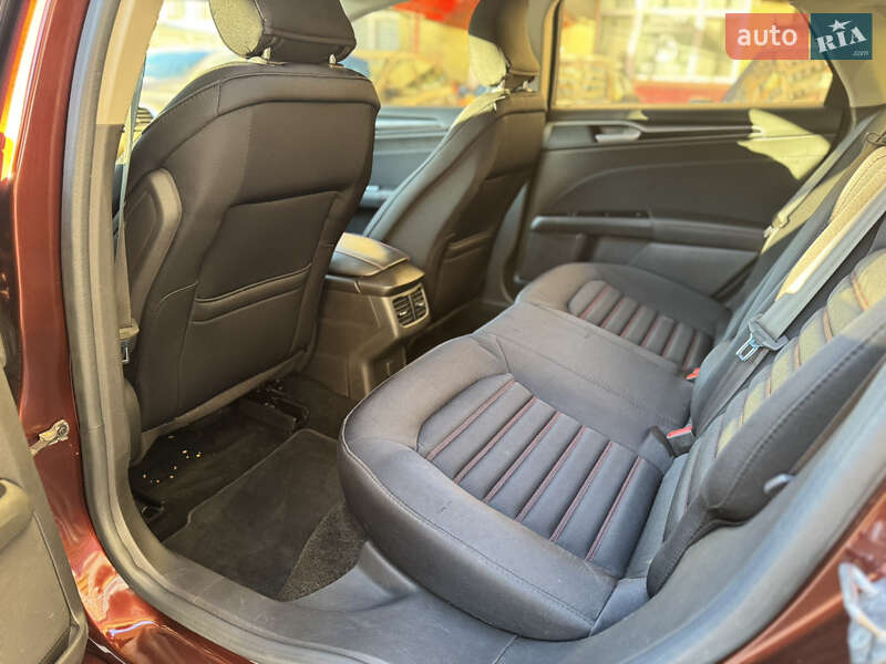 Седан Ford Fusion 2015 в Киеве фото 18 Седан Ford Fusion 2015 в Киеве