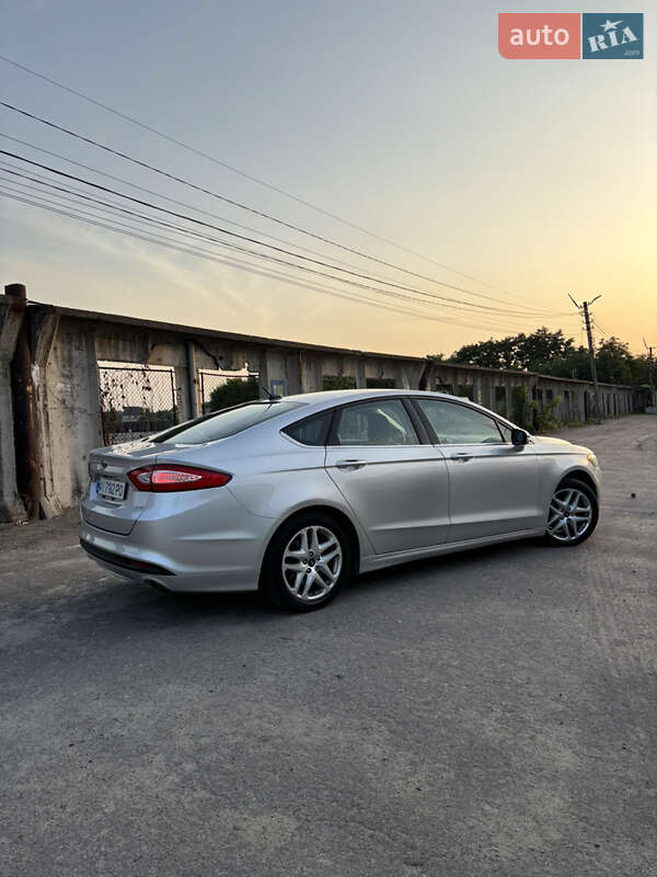 Седан Ford Fusion 2014 в Ирпене