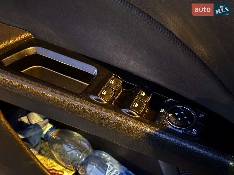 Седан Ford Fusion 2014 в Киеве фото 40 Седан Ford Fusion 2014 в Киеве