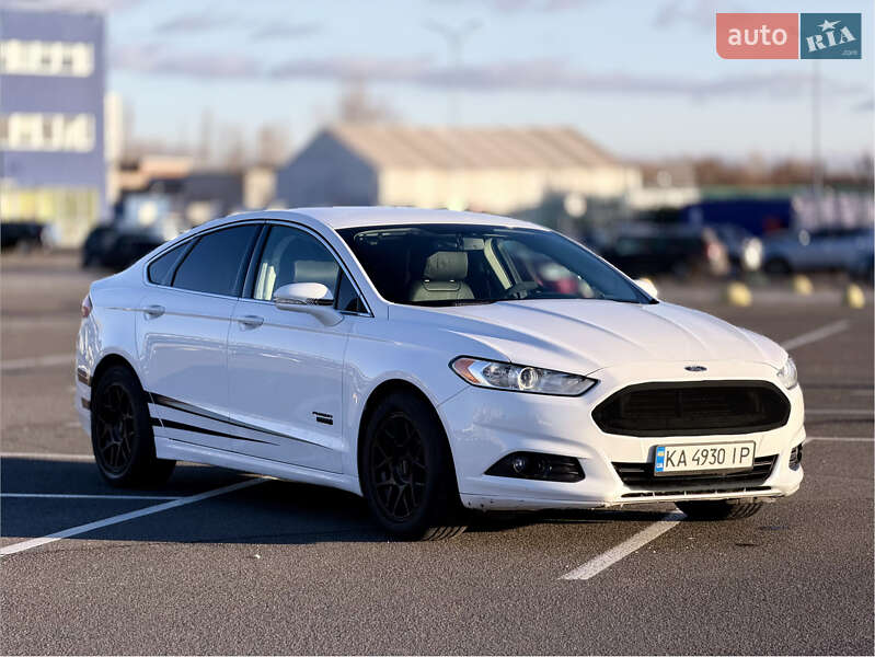 Седан Ford Fusion 2016 в Киеве фото 7 Седан Ford Fusion 2016 в Киеве
