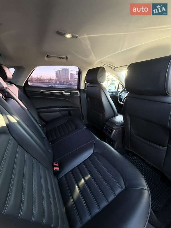Седан Ford Fusion 2016 в Киеве фото 20 Седан Ford Fusion 2016 в Киеве
