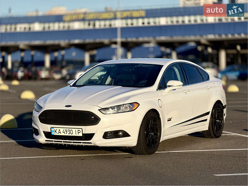 Седан Ford Fusion 2016 в Киеве фото 3 Седан Ford Fusion 2016 в Киеве