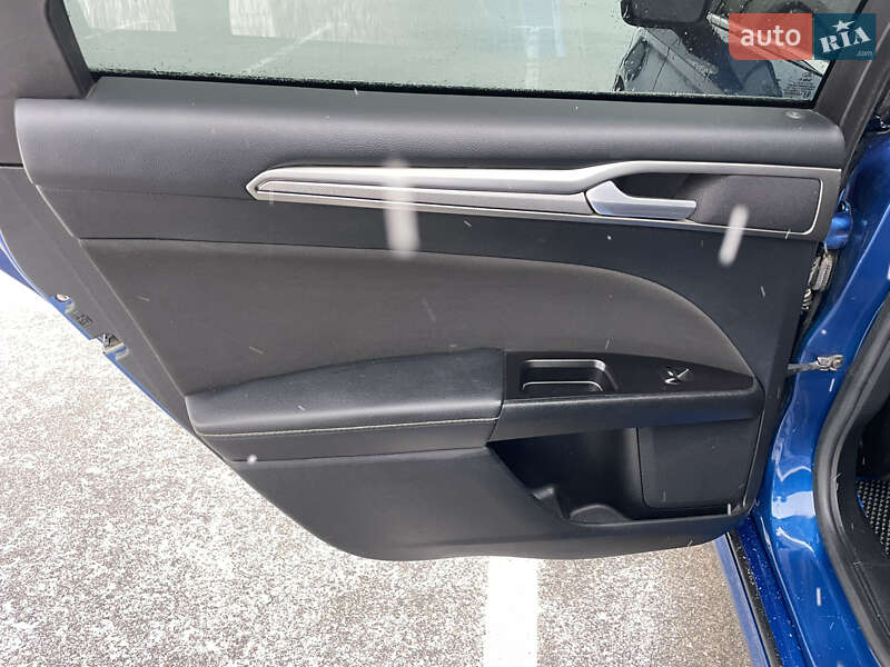 Седан Ford Fusion 2016 в Кропивницком фото 7 Седан Ford Fusion 2016 в Кропивницком