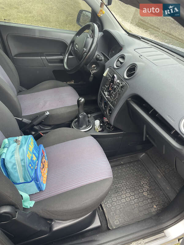 Хэтчбек Ford Fusion 2011 в Калиновке