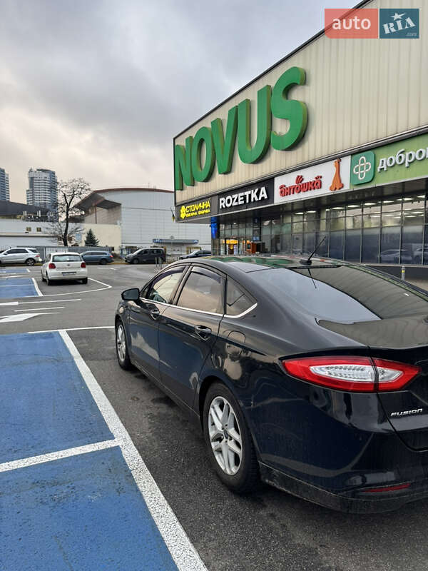 Седан Ford Fusion 2015 в Києві фото 4 Седан Ford Fusion 2015 в Києві