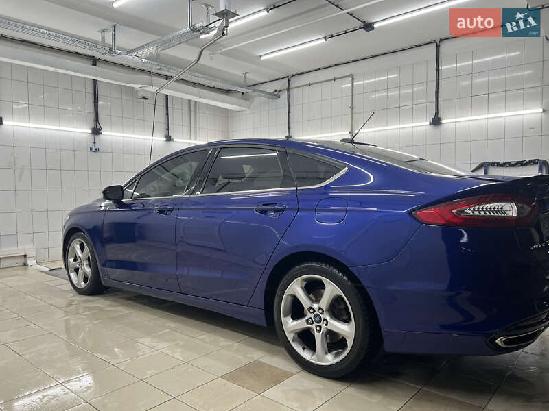 Седан Ford Fusion 2015 в Киеве фото 7 Седан Ford Fusion 2015 в Киеве