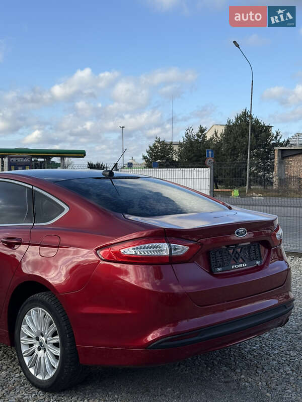 Седан Ford Fusion 2016 в Коломые