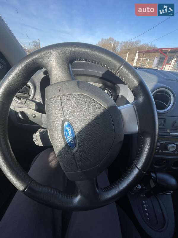 Хэтчбек Ford Fusion 2006 в Ивано-Франковске