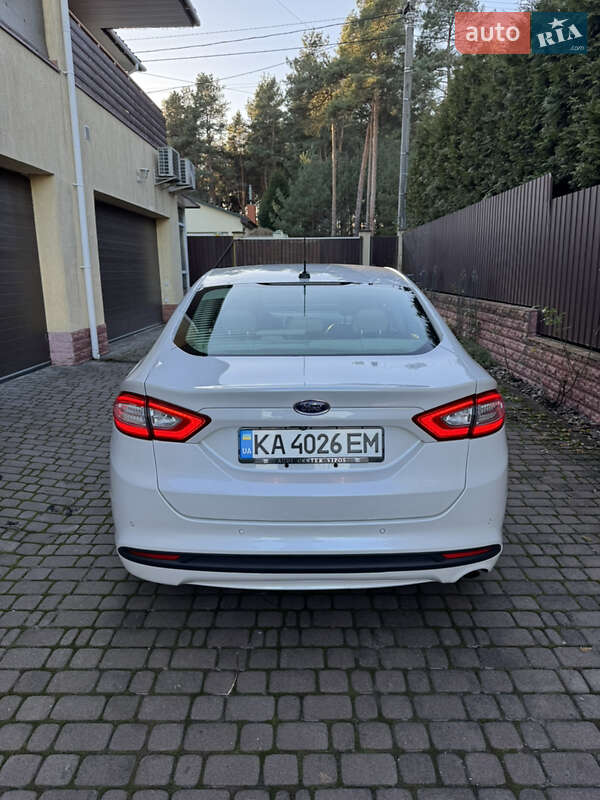 Седан Ford Fusion 2015 в Киеве фото 4 Седан Ford Fusion 2015 в Киеве